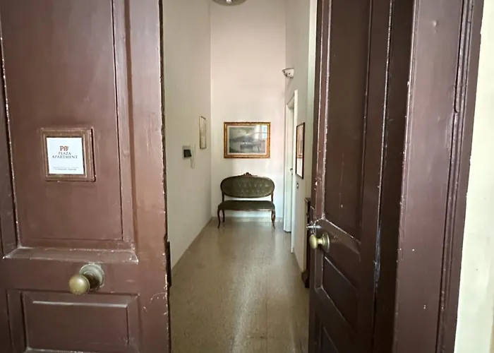 Plaza בית הארחה 3*