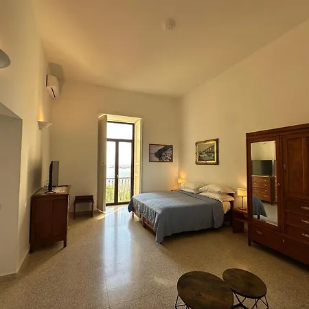 Plaza Guest house